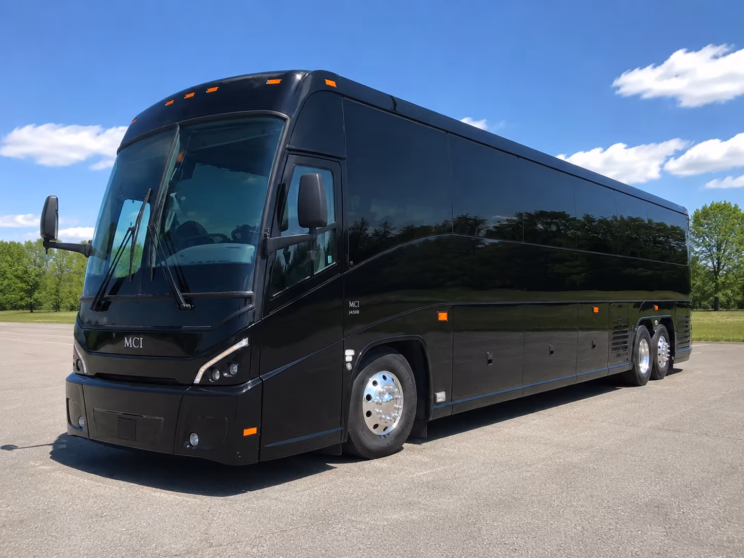 buses to bellingham bells games at joe martin field