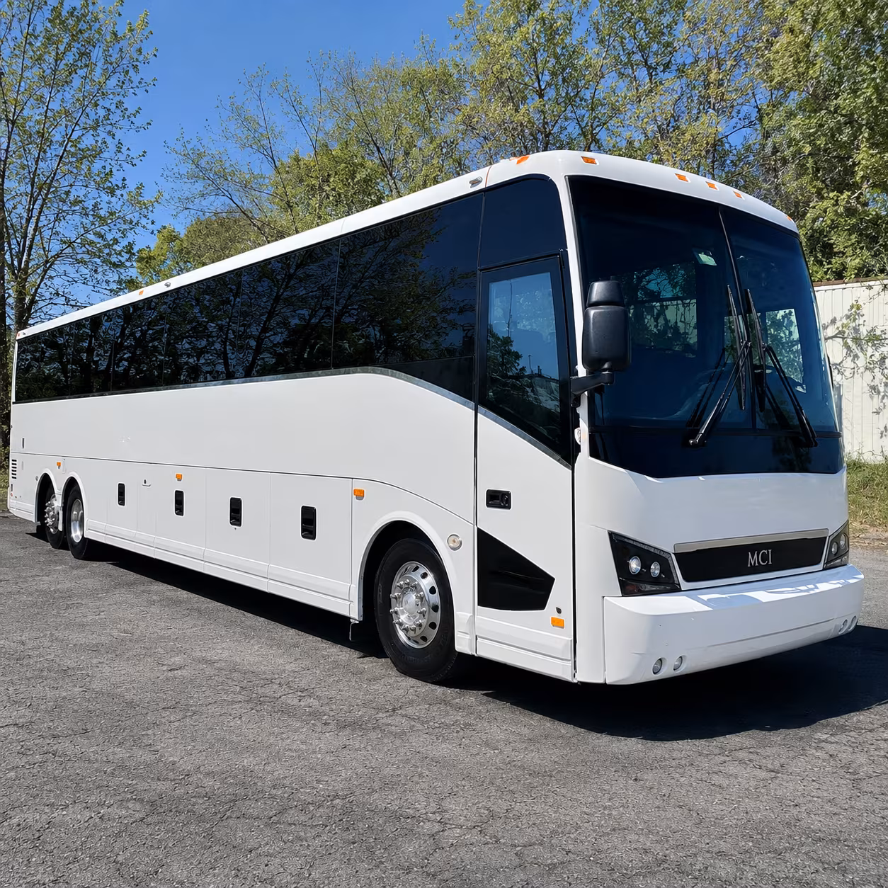 wedding buses that keep every guest on schedule